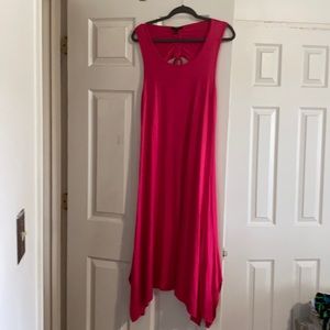 Cupio dress w/tie keyhole back, handkerchief hem L